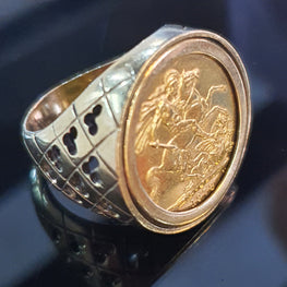 22ct Full Sovereign ring
